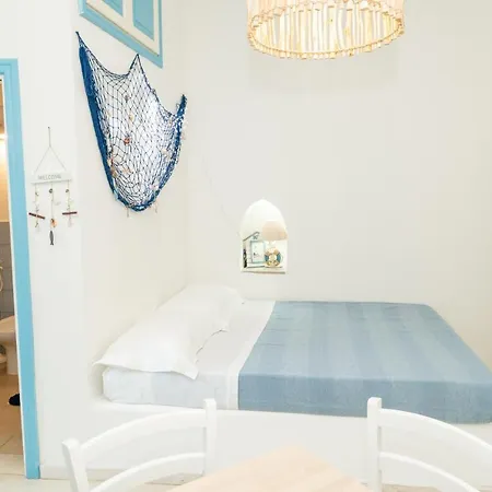 Al Faro Old Street Apartment Vieste