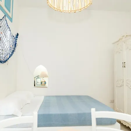 Al Faro Old Street Apartment Vieste